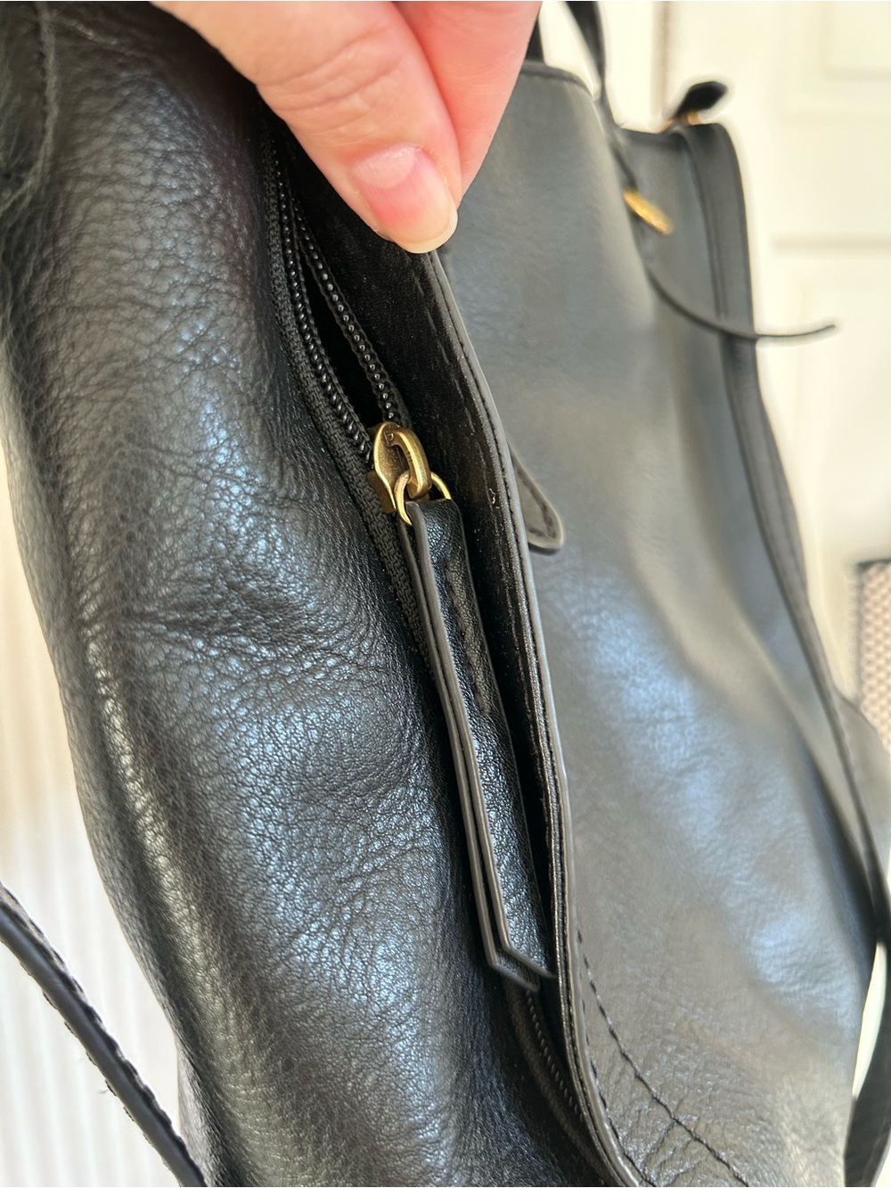 Fossil Camilla Black 100% Leather Backpack 3-in-1 Convertible Bag - Picture 4 of 9